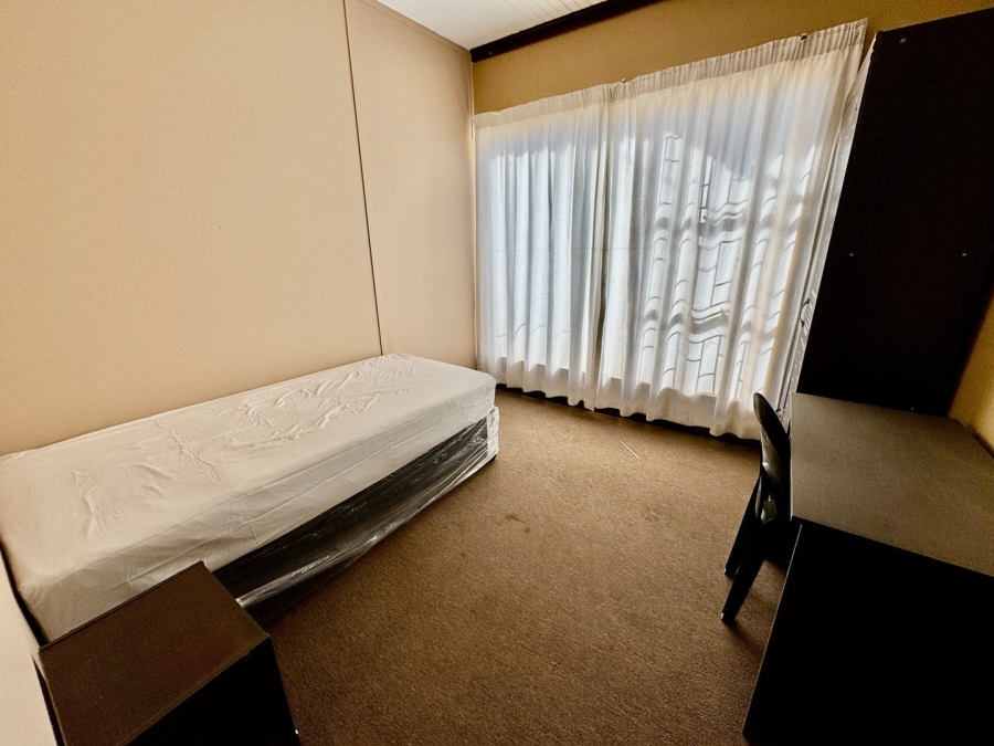 23 Bedroom Property for Sale in Kannoniers Park North West